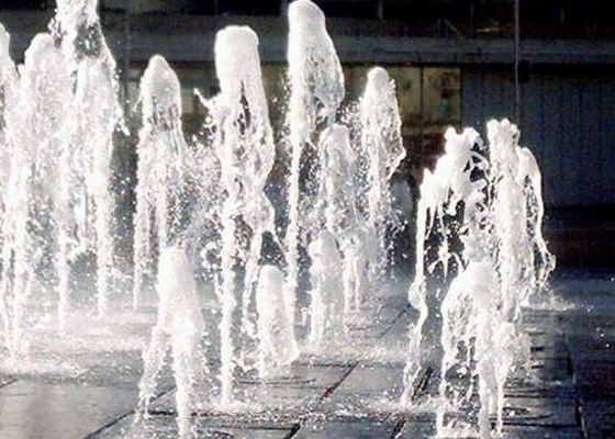 اسپری آب عمودی نازل جت فواره خشک کاملا برنجی رقصنده