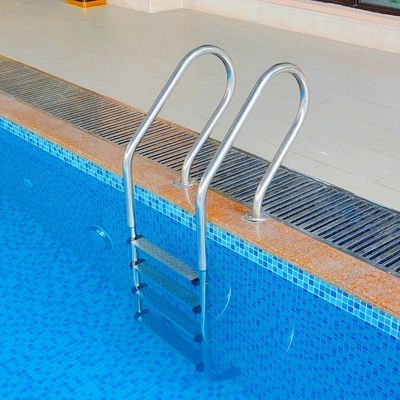 مراحل نردبان استخر زیرزمینی SS304