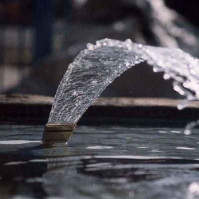 1 "کاملاً برنجی قابل تنظیم جهت آب نما