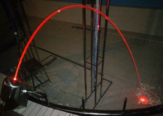 فواره جت آب Laminar 2000L / H با چراغ های فولادی ضد زنگ 3w RGB