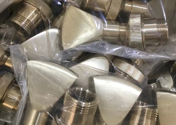 1 اینچ فن فواره جت با قابلیت تنظیم جهت کاملاً برنجی فشار 14.5psi
